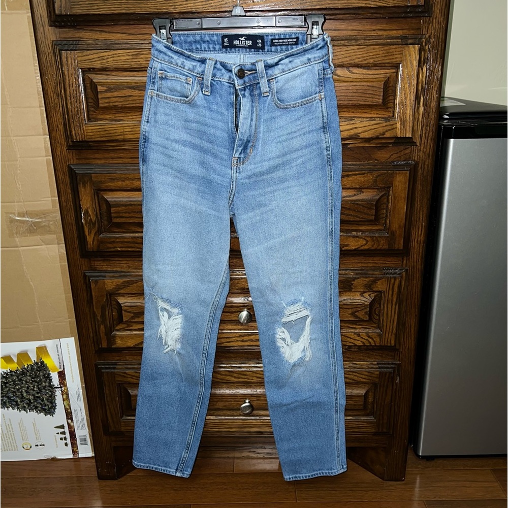 Hollister Mom Jeans